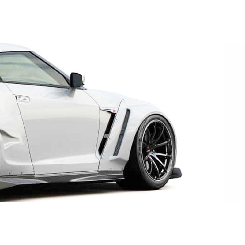 GReddy GRacer Front Over-Fender Set | 2017-2021 Nissan GTR  (17520252)