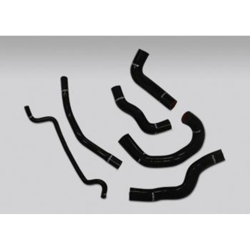Mishimoto Silicone Radiator Hose Kit | 2005-2006 Ford Mustang (MMHOSE-MUS-05BK)